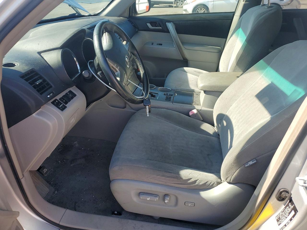 Toyota Highlander Sport