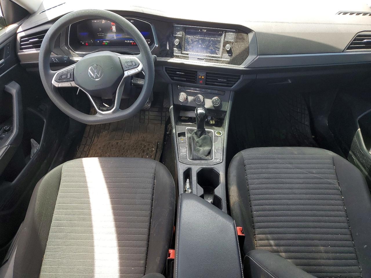 Volkswagen Jetta S