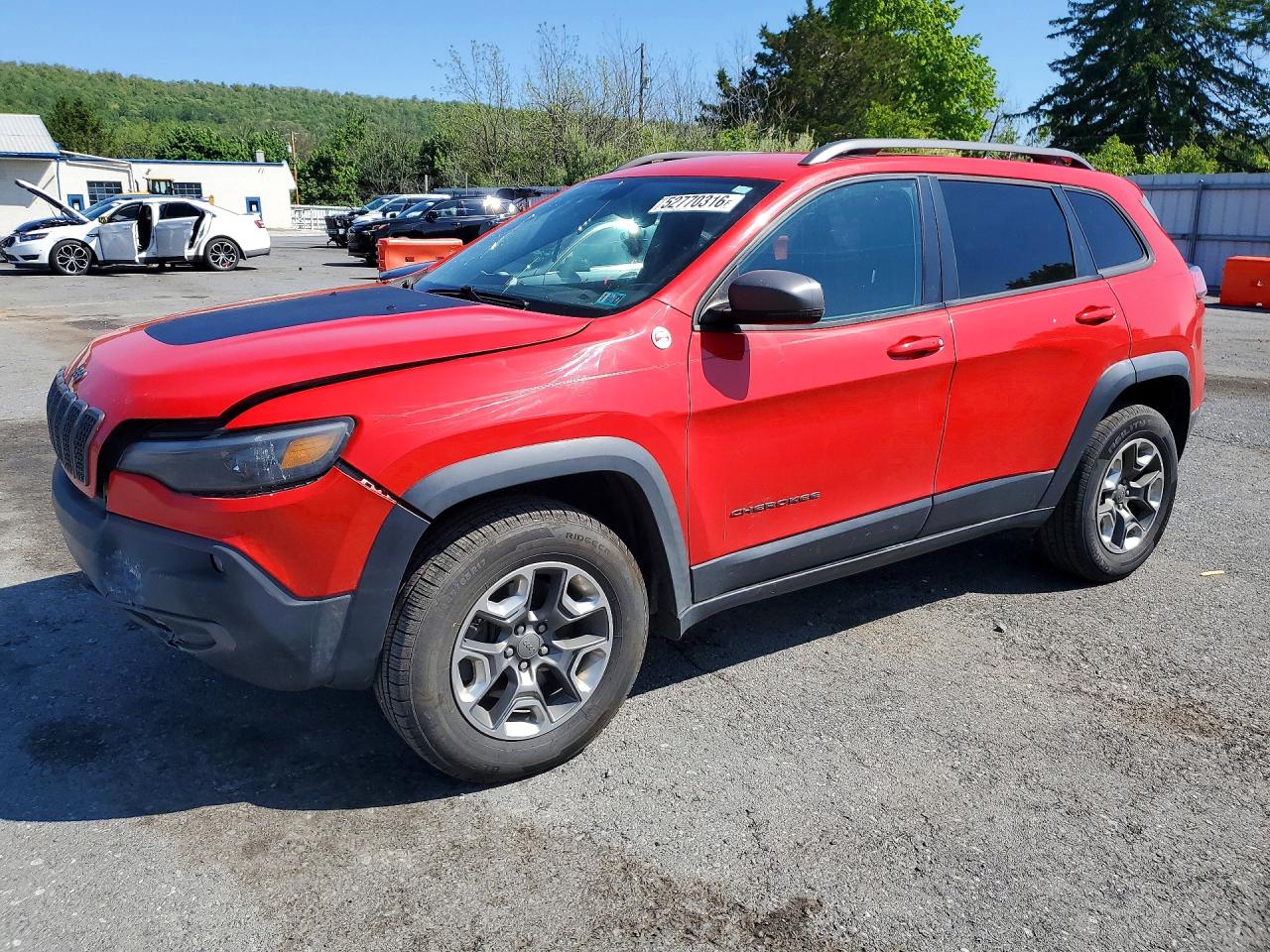 Salvage Jeep Cherokee Image