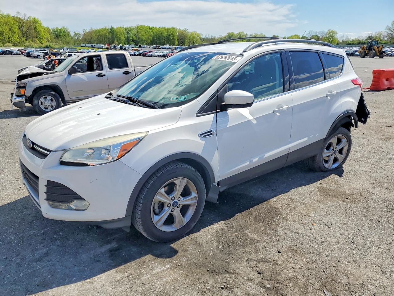 Salvage Ford Escape Image