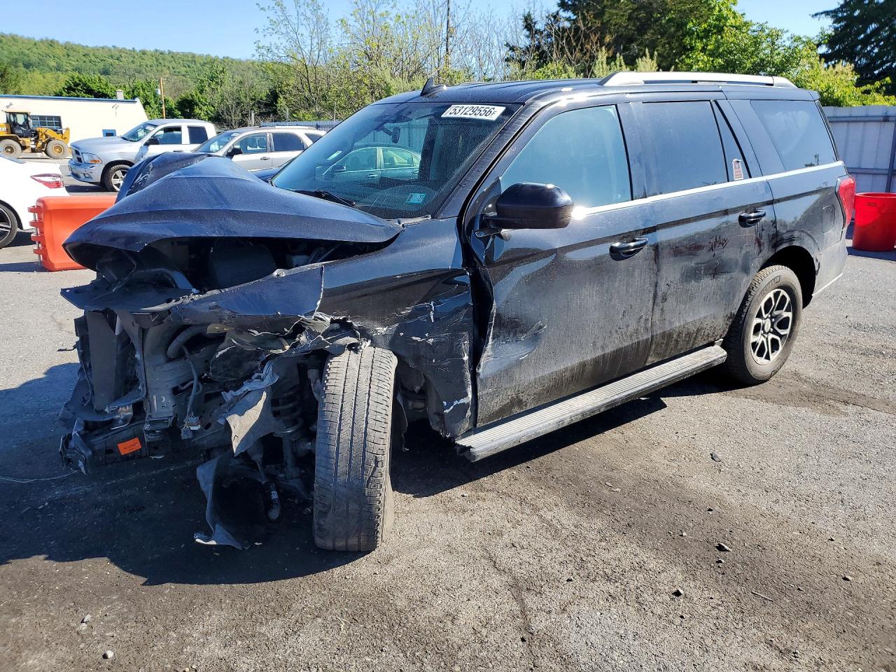 Salvage Ford Expedition Image