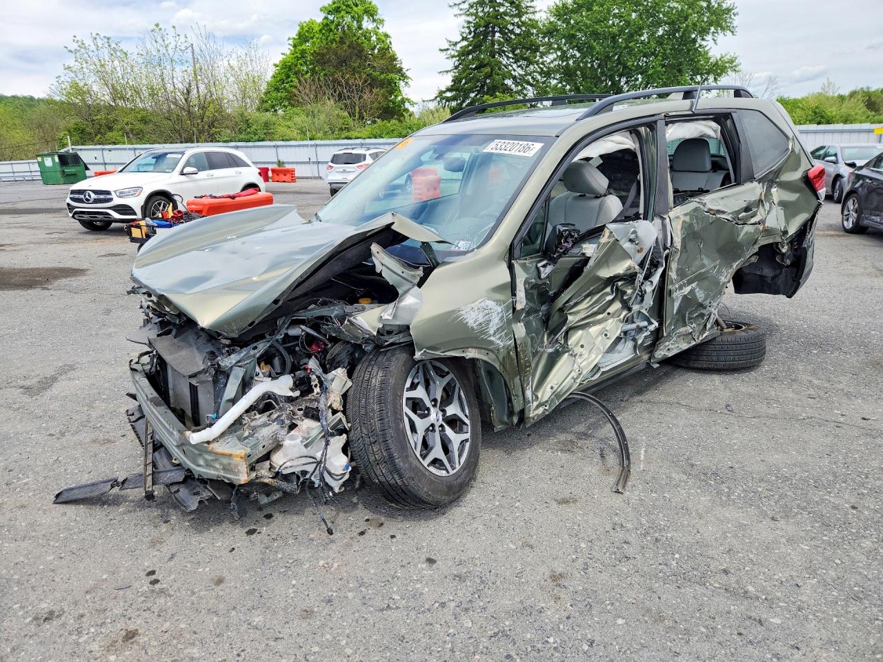 Salvage Subaru Forester Image