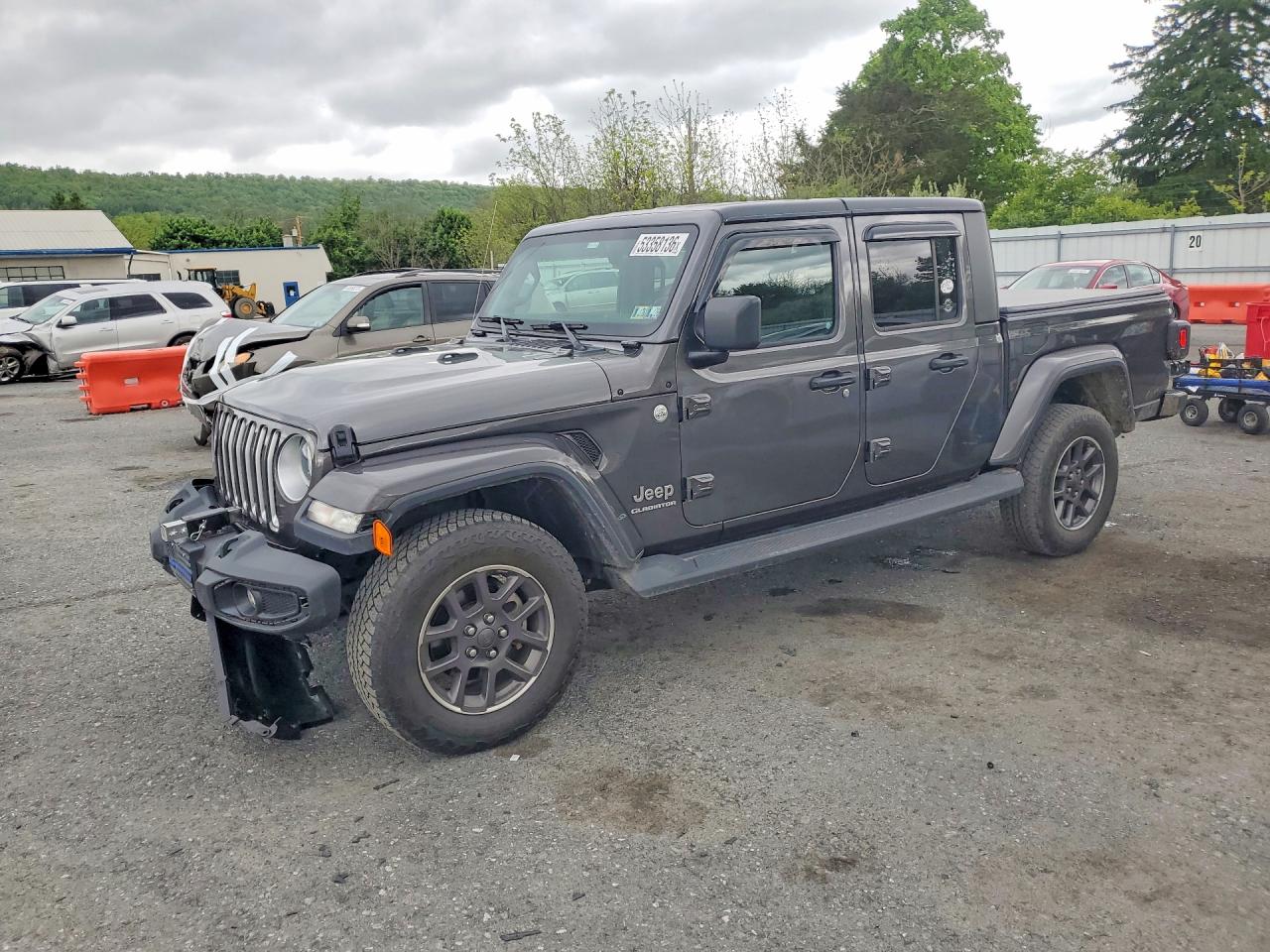 Salvage Jeep Gladiator Image