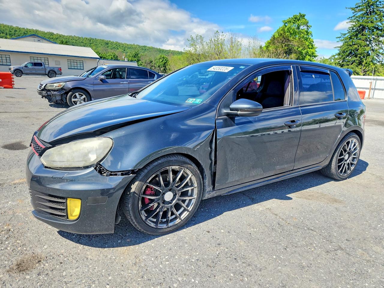 Salvage Volkswagen GTI Image