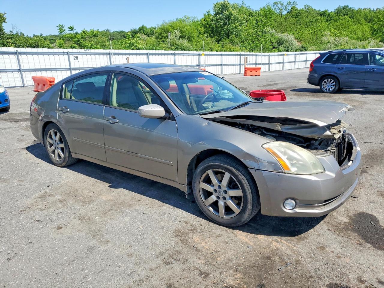 Nissan Maxima