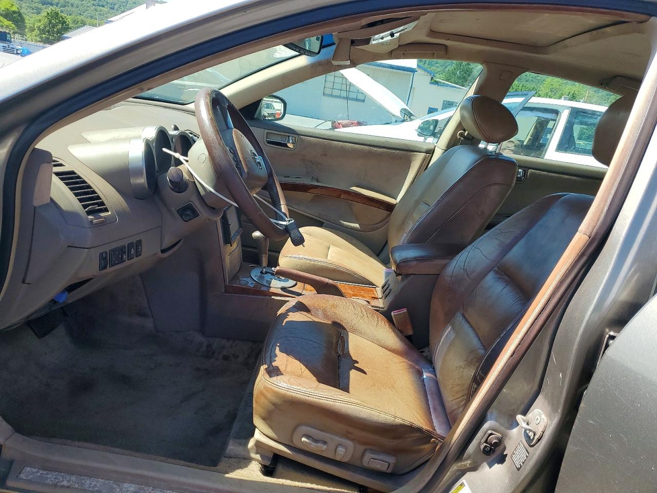 Nissan Maxima