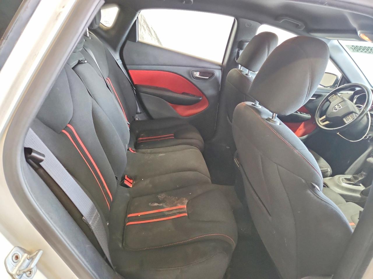 Dodge Dart Sxt