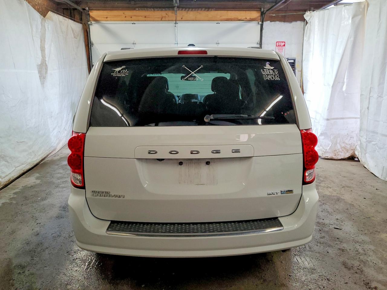Dodge Caravan Sxt