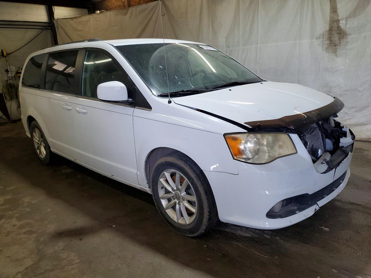 Dodge Caravan Sxt