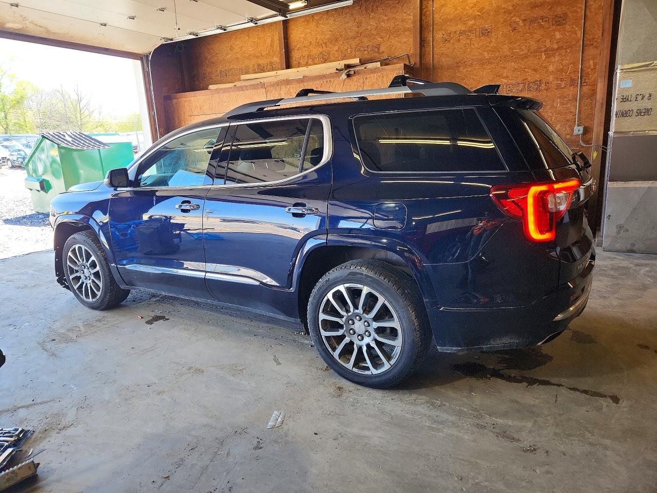 GMC Acadia Denali