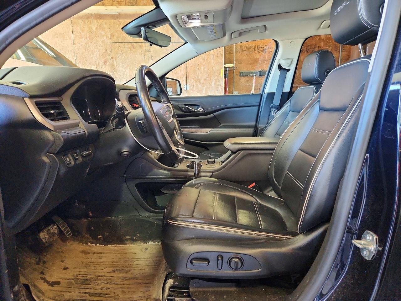 GMC Acadia Denali