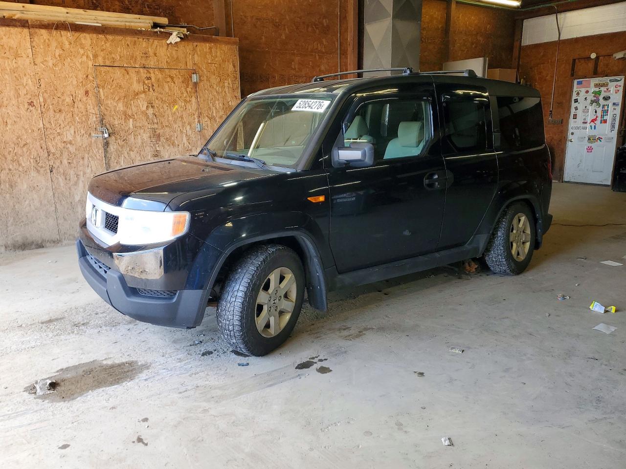 Salvage Honda Element Image