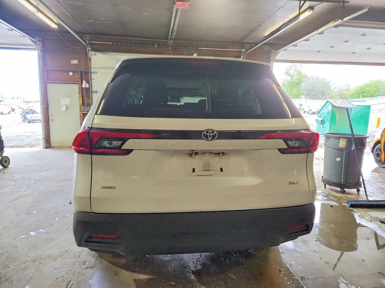 Toyota Grand Highlander Xle
