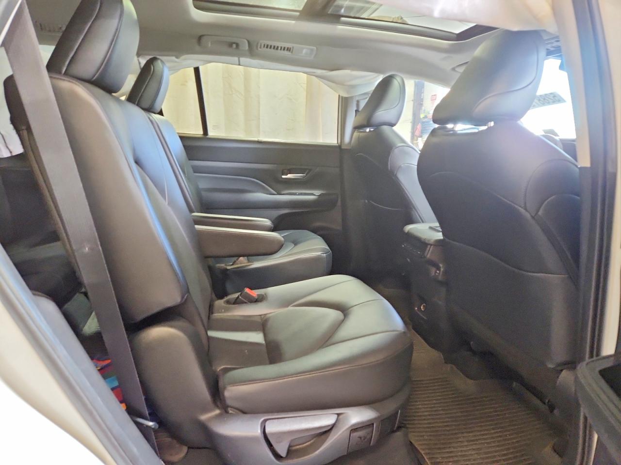 Toyota Grand Highlander Xle