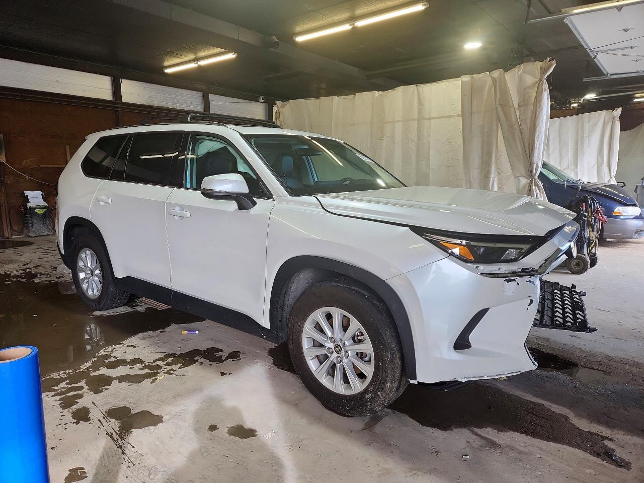 Toyota Grand Highlander Xle