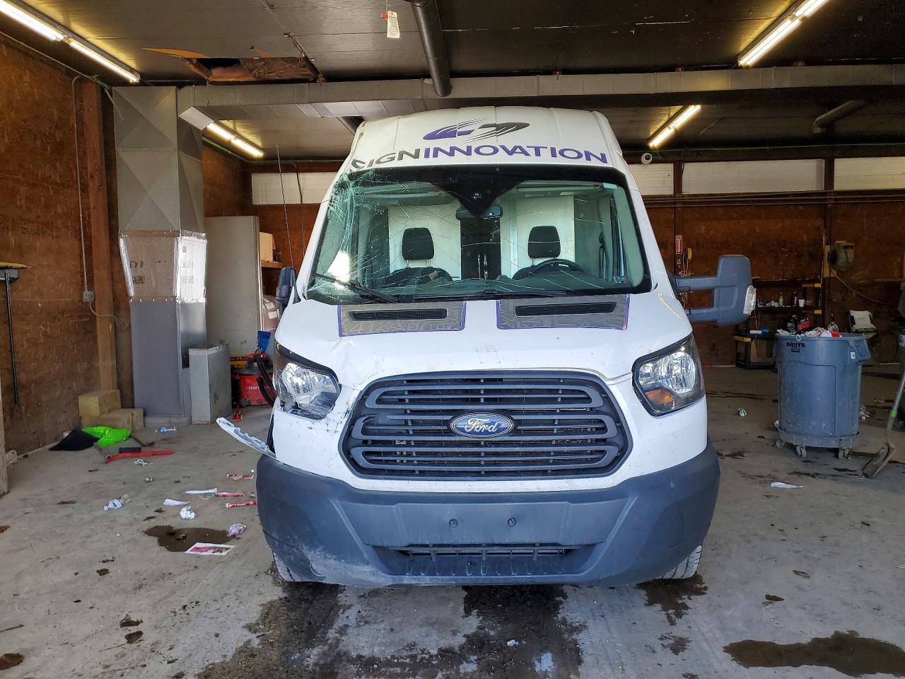 Ford Transit T-250
