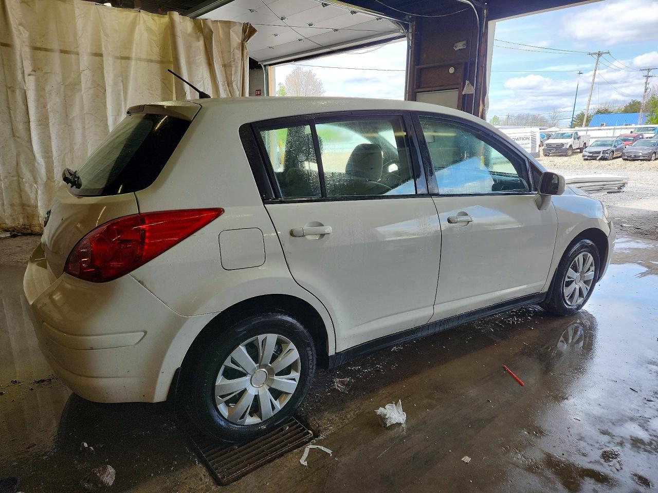 Nissan Versa 1.8 S
