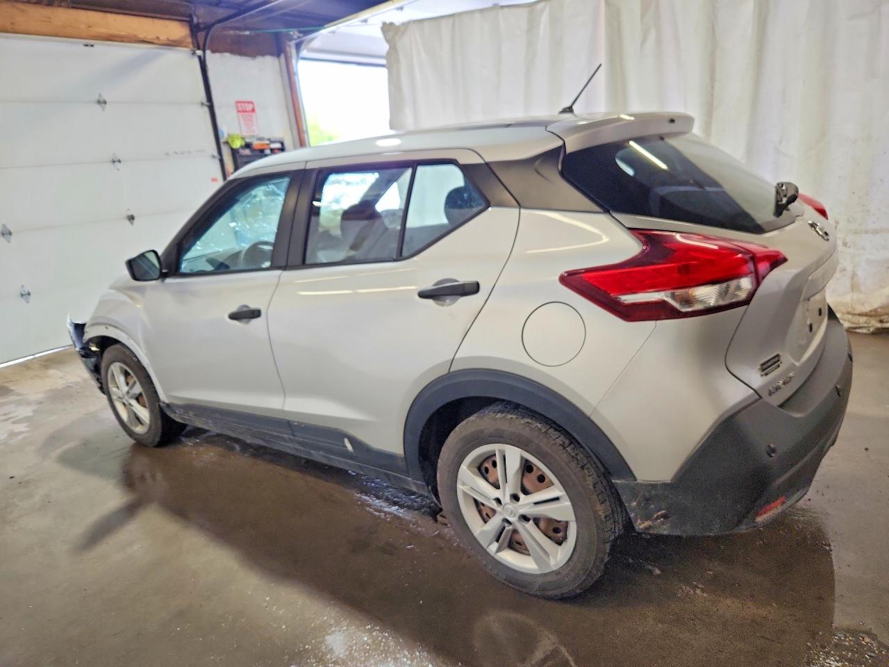 Nissan Kicks S
