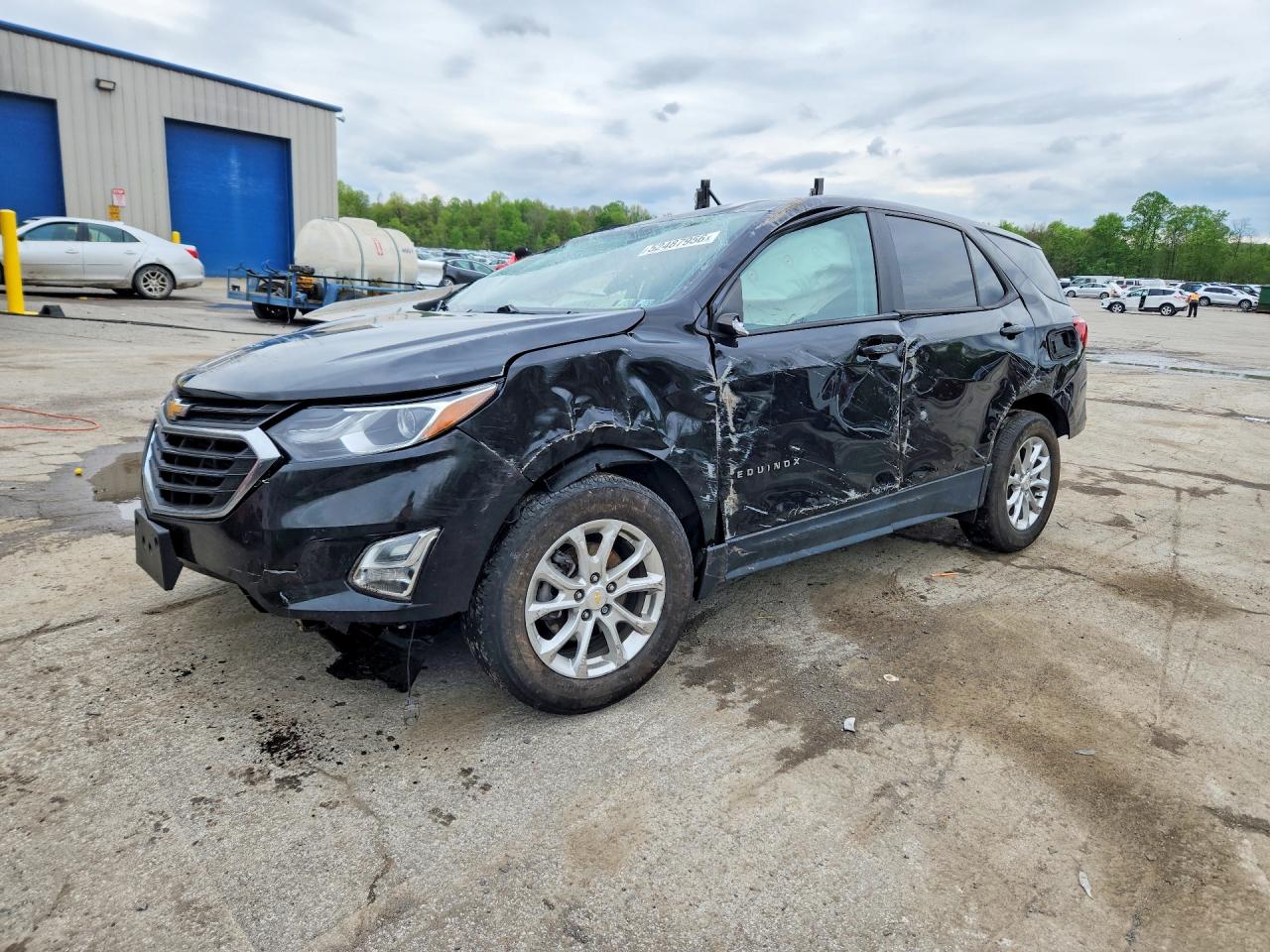 Salvage Chevrolet Equinox Image