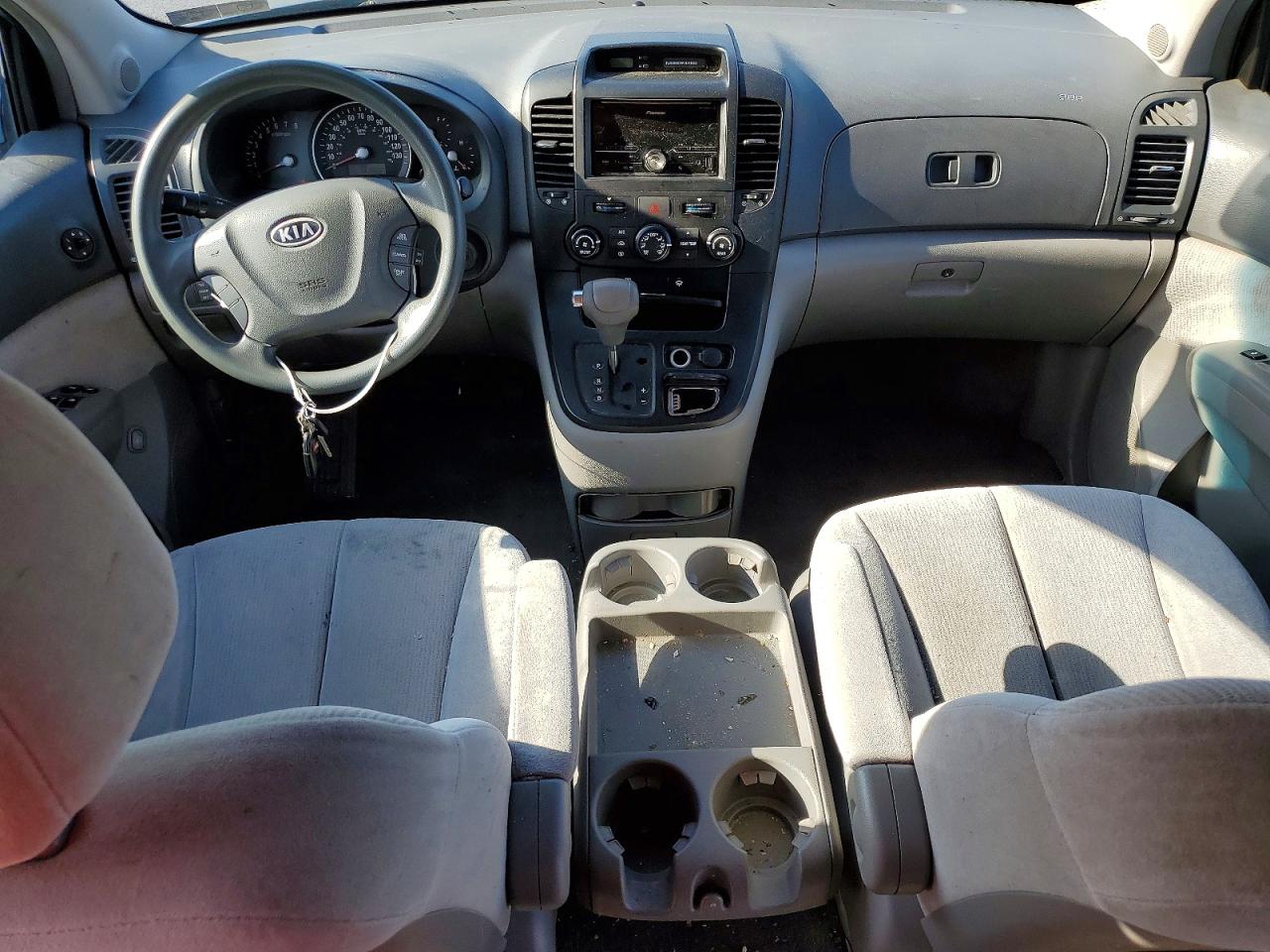 Kia Sedona Lx