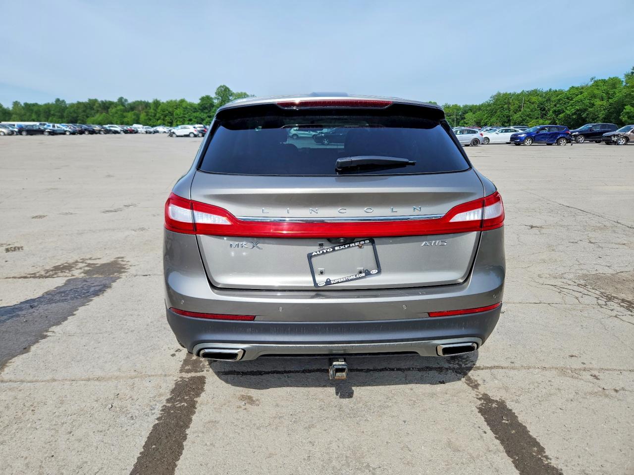 Lincoln MKX Select