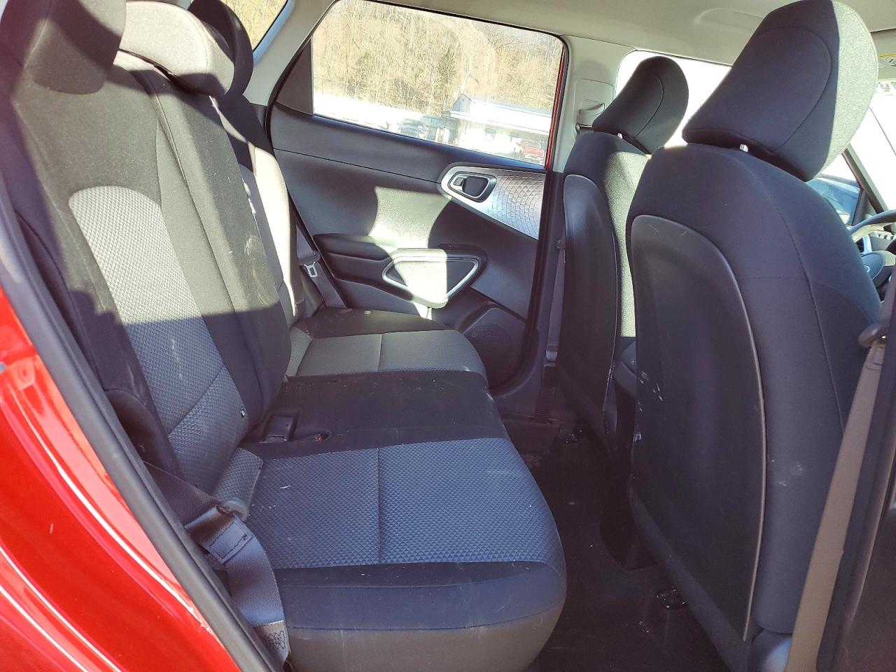 Kia Soul Lx
