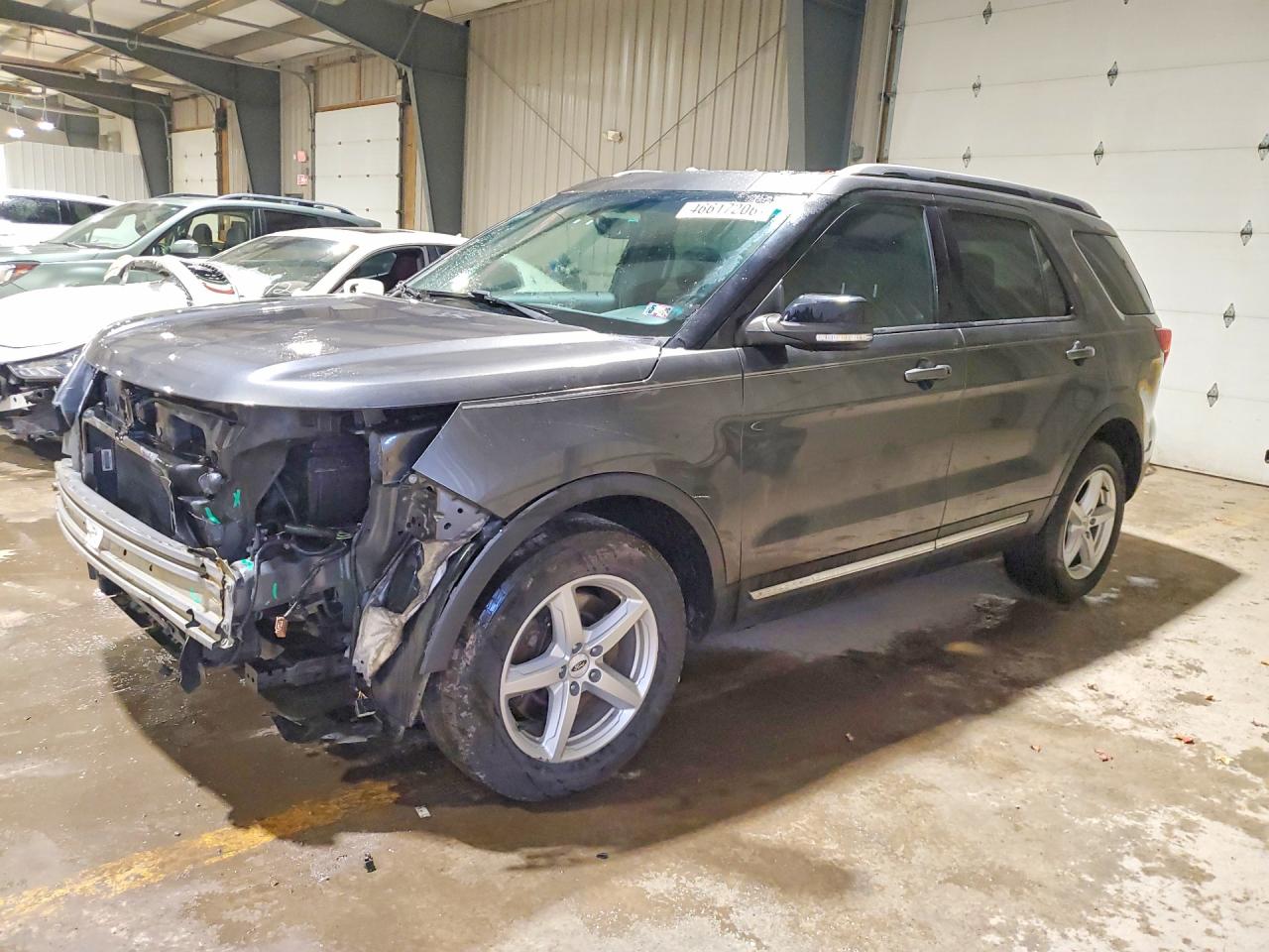 Salvage Ford Explorer Image