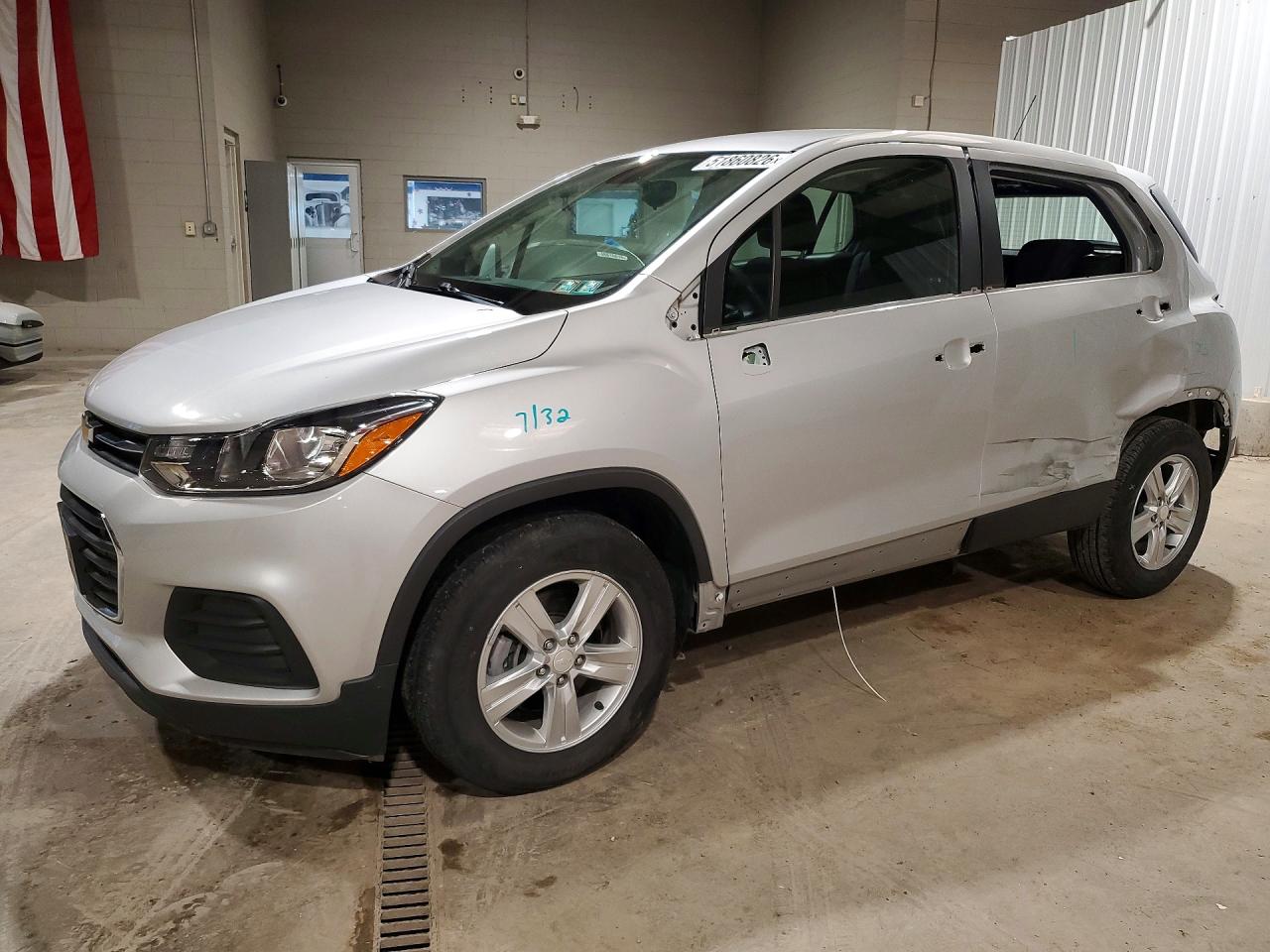 Salvage Chevrolet Trax Image