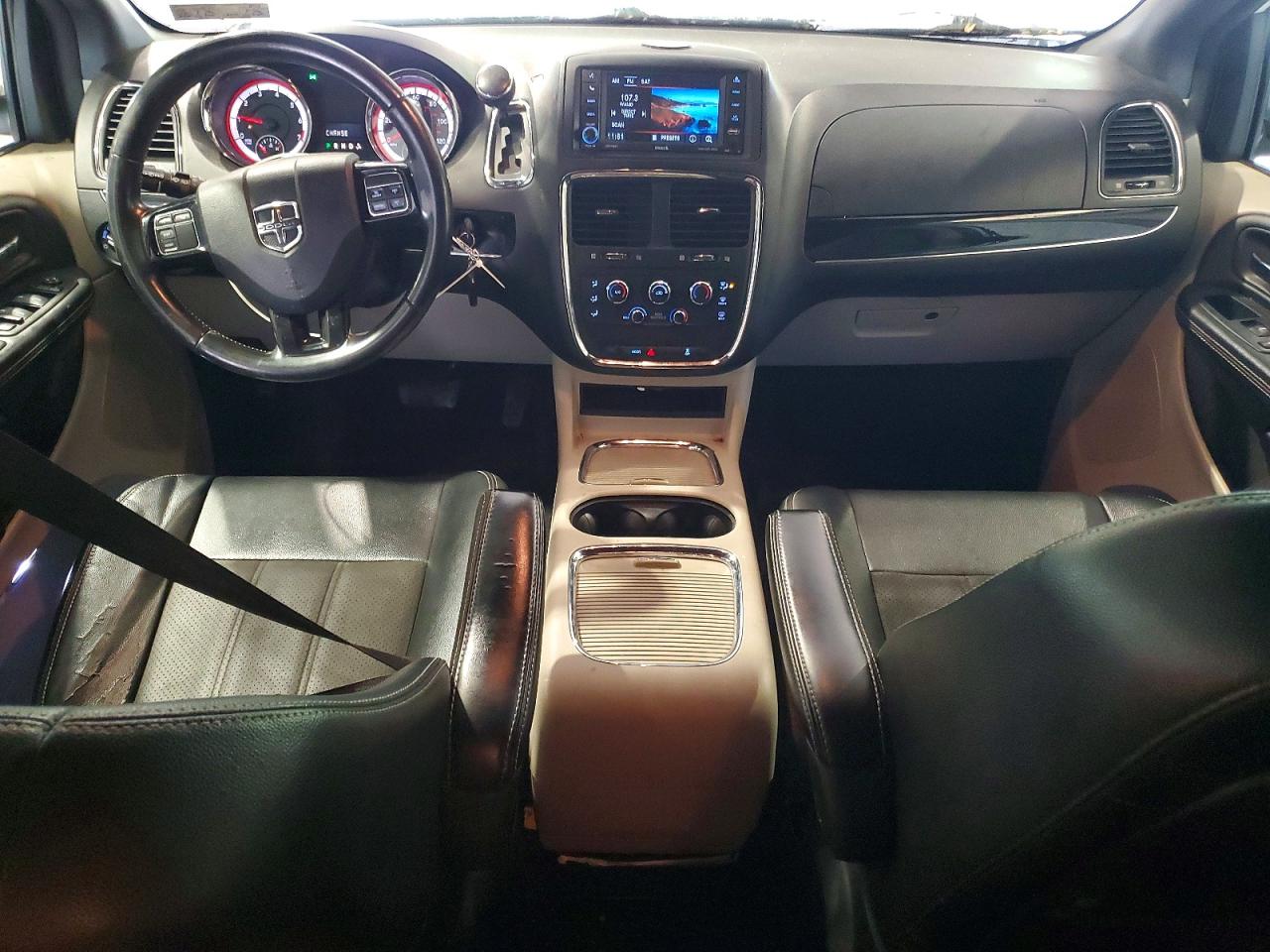 Dodge Caravan Sxt