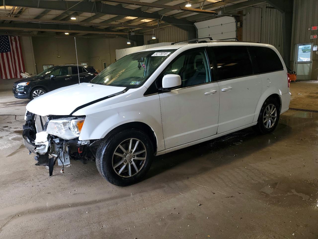 Salvage Dodge Caravan Image