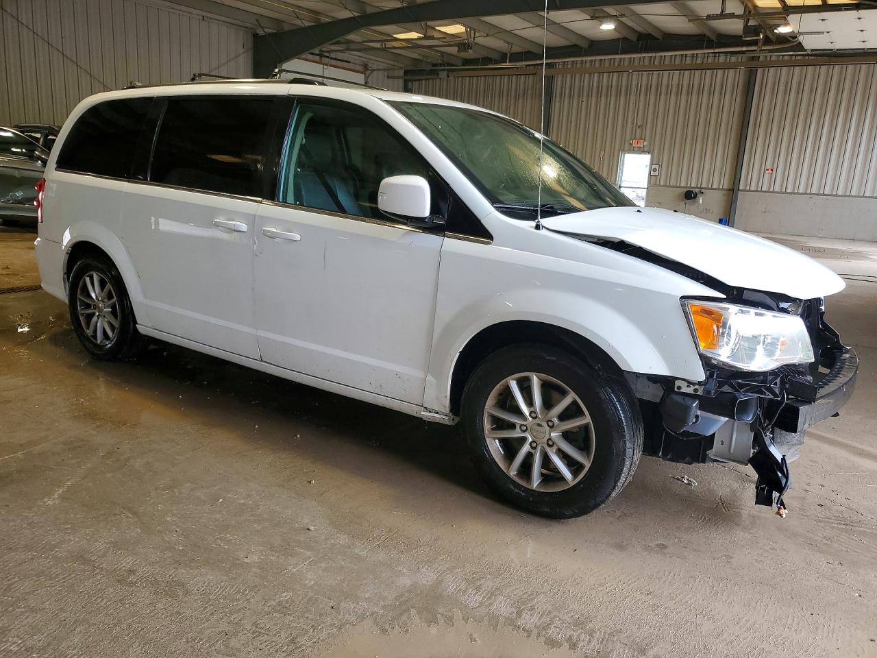 Dodge Caravan Sxt