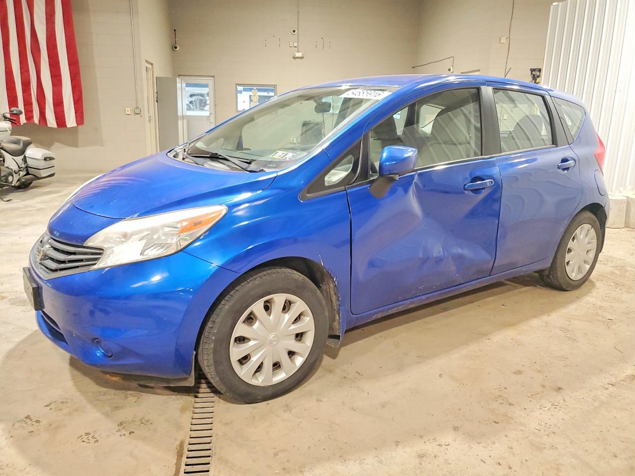 Salvage Nissan Versa Image