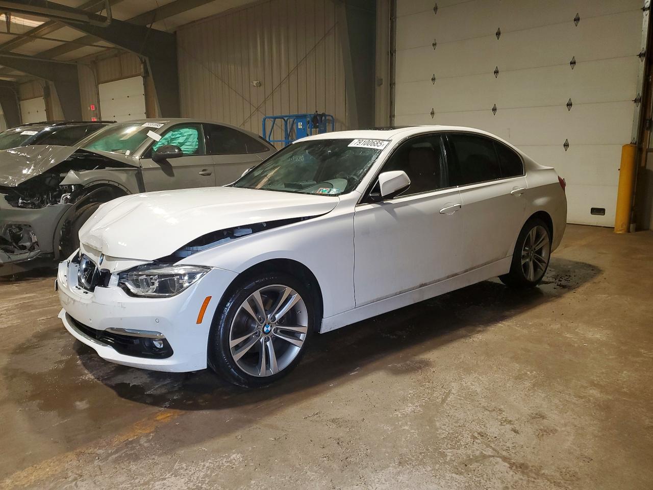 Salvage BMW 3 Series Image