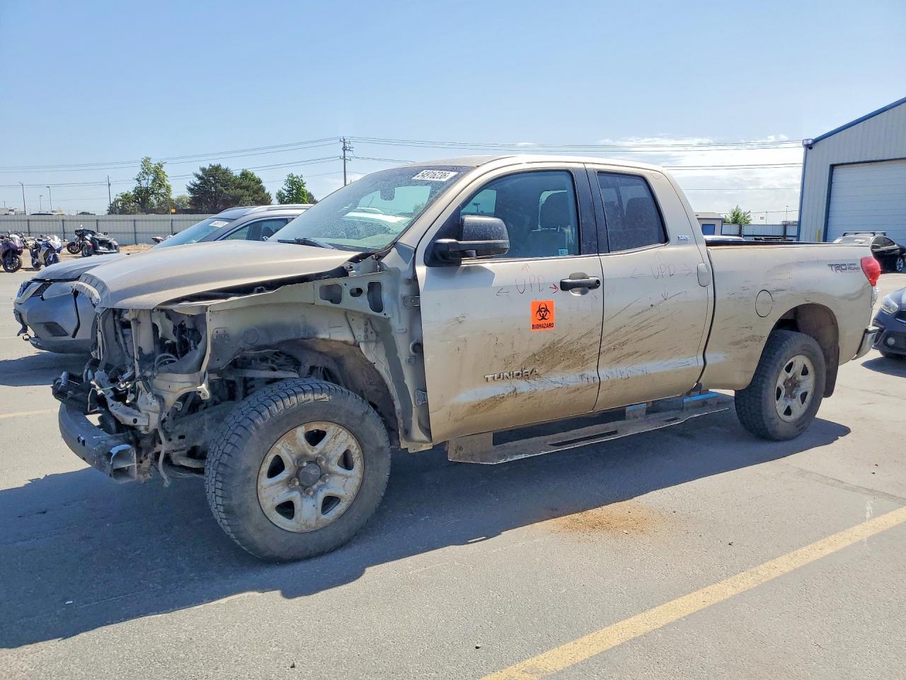 Salvage Toyota Tundra Image