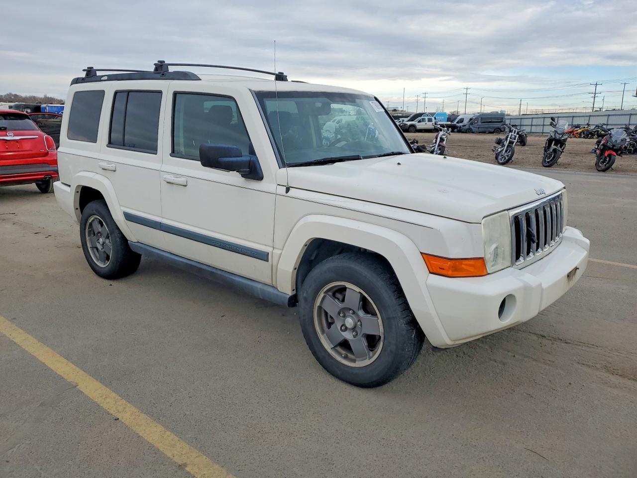 Jeep Commander Sport