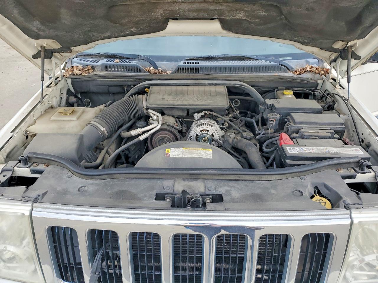 Jeep Commander Sport