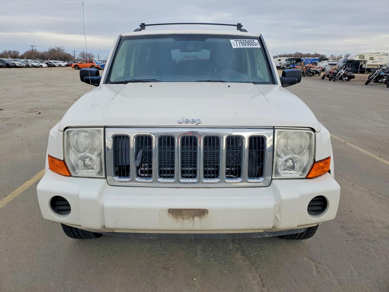 Jeep Commander Sport