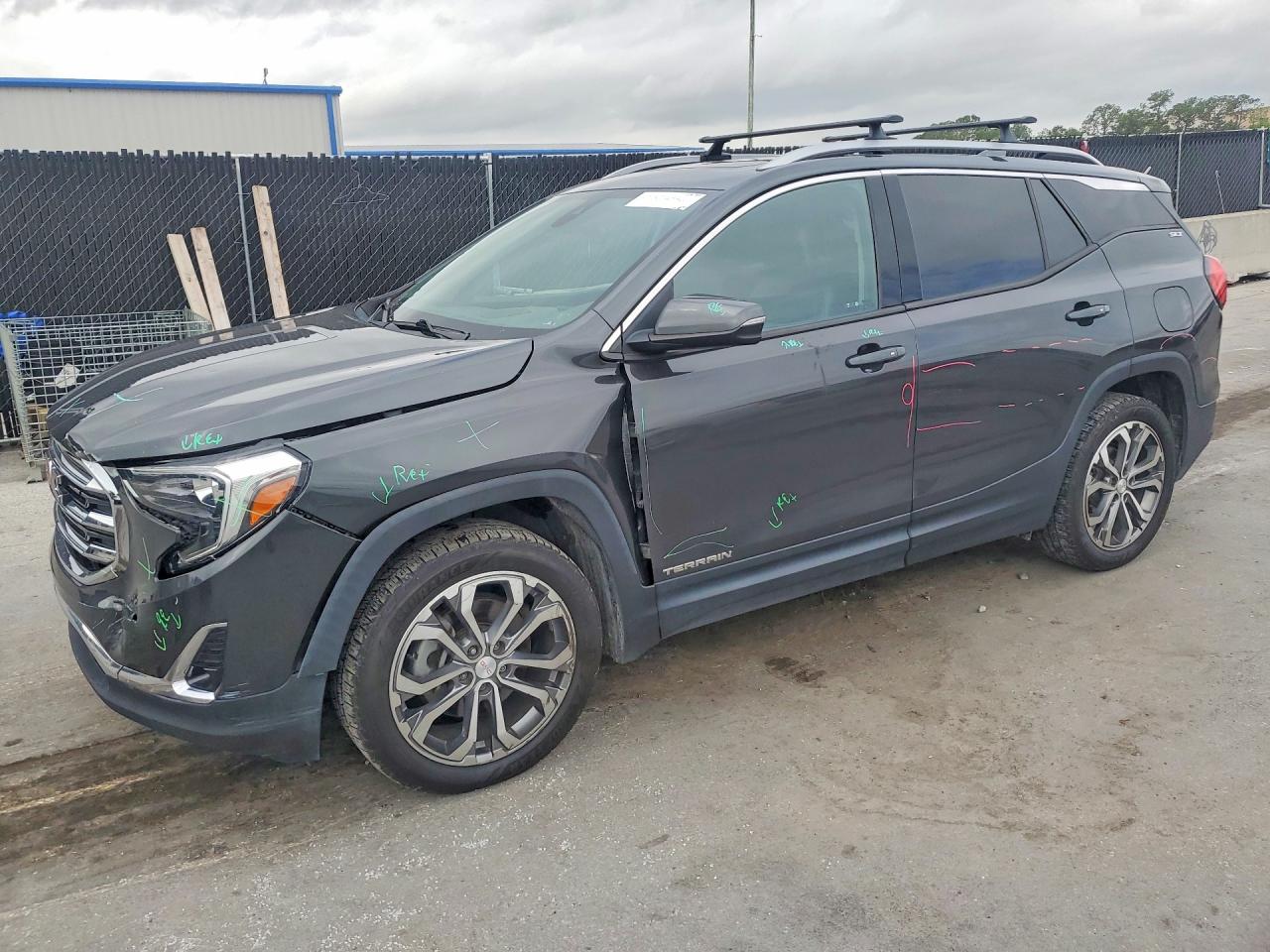 Salvage GMC Terrain Image