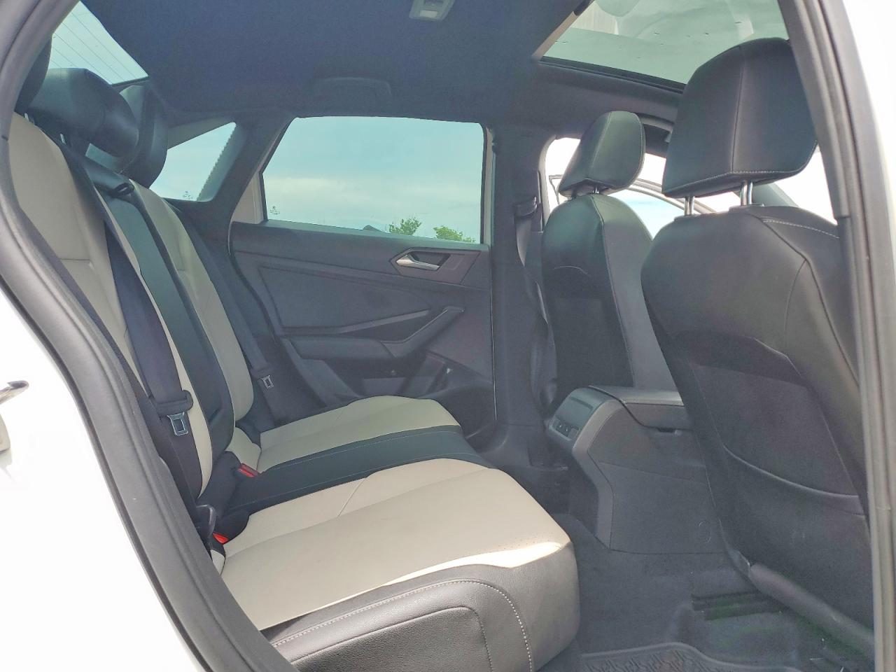 Volkswagen Jetta S
