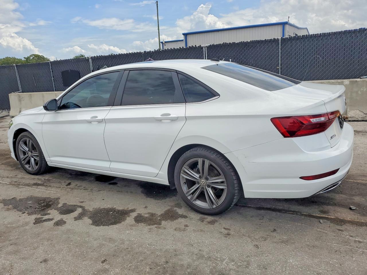 Volkswagen Jetta S