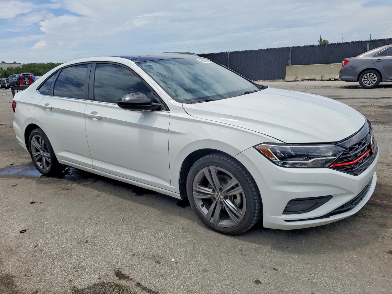 Volkswagen Jetta S