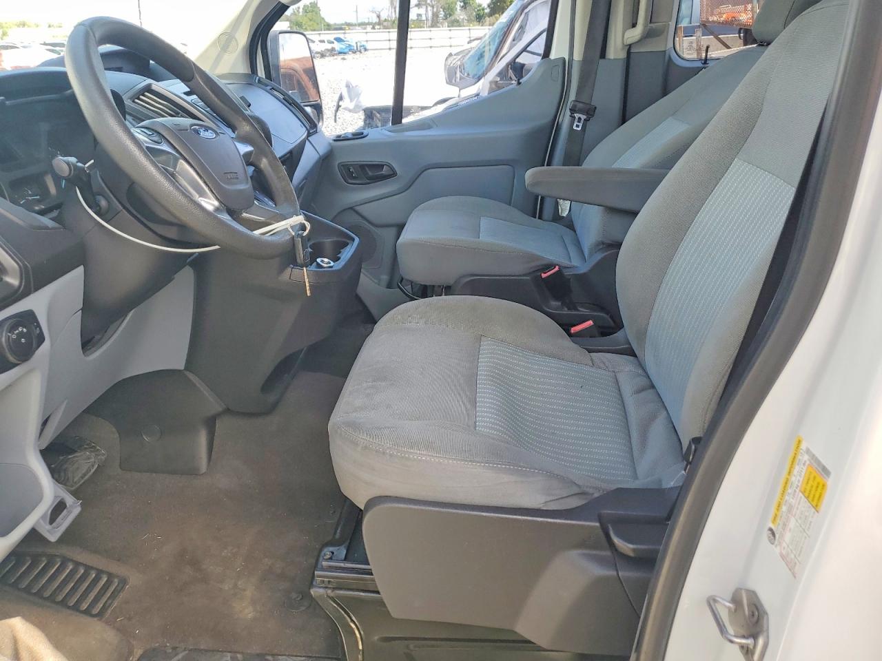 Ford Transit T-350