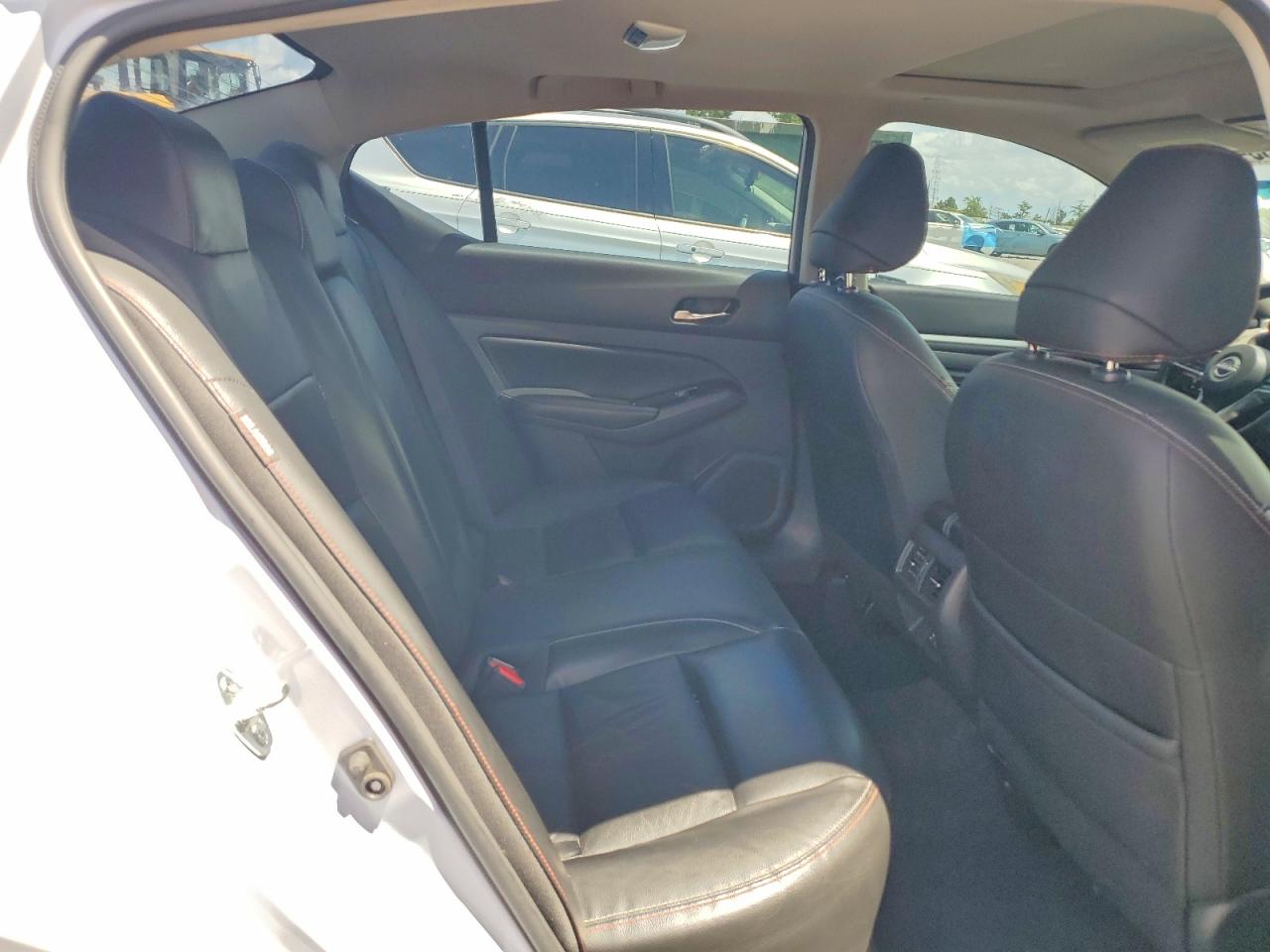 Nissan Altima Sr