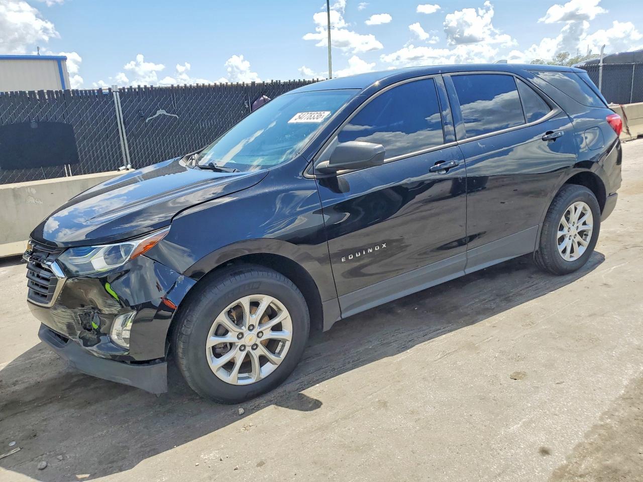 Salvage Chevrolet Equinox Image