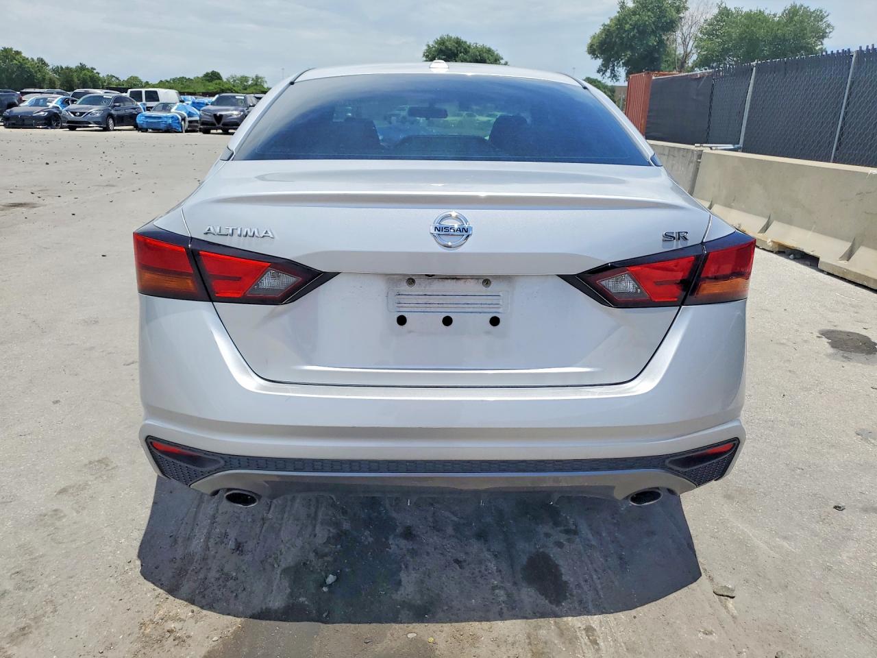 Nissan Altima Sr