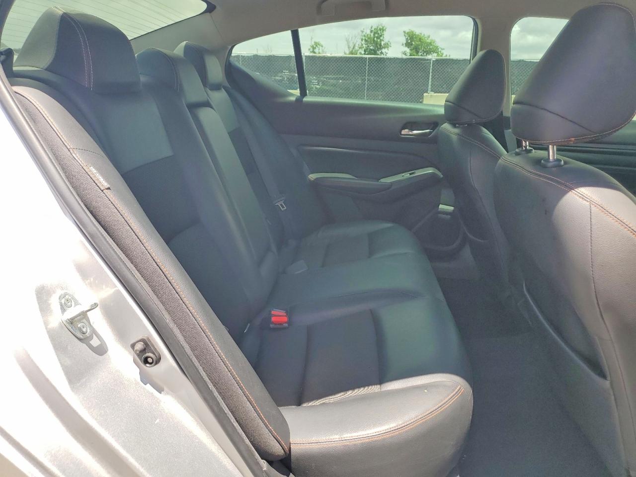Nissan Altima Sr