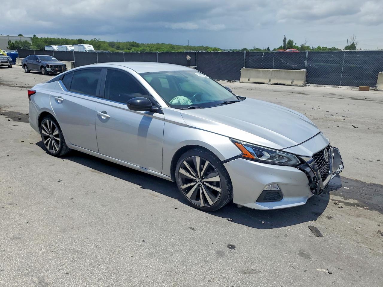 Nissan Altima Sr