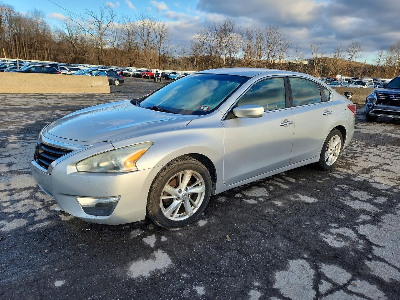 Salvage Nissan Altima Image