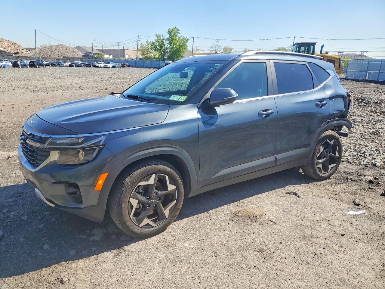 Salvage Kia Seltos Image