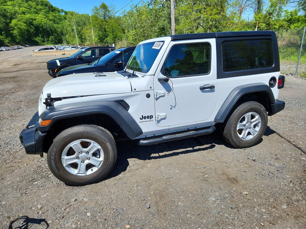 Salvage Jeep Wrangler Image
